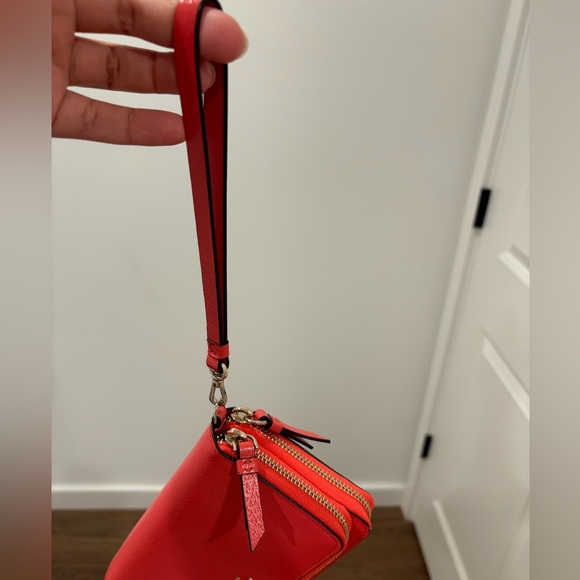 Kate Spade Payton Large Carryall Wristlet - Picture 3 of 5